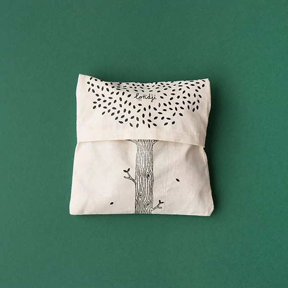 Textil tasak természetes mintával, erdei fajáték tárolására